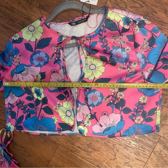 Zara Wmns Cropped satin effect tie close floral pattern shirt Sz large - Picture 7 of 8